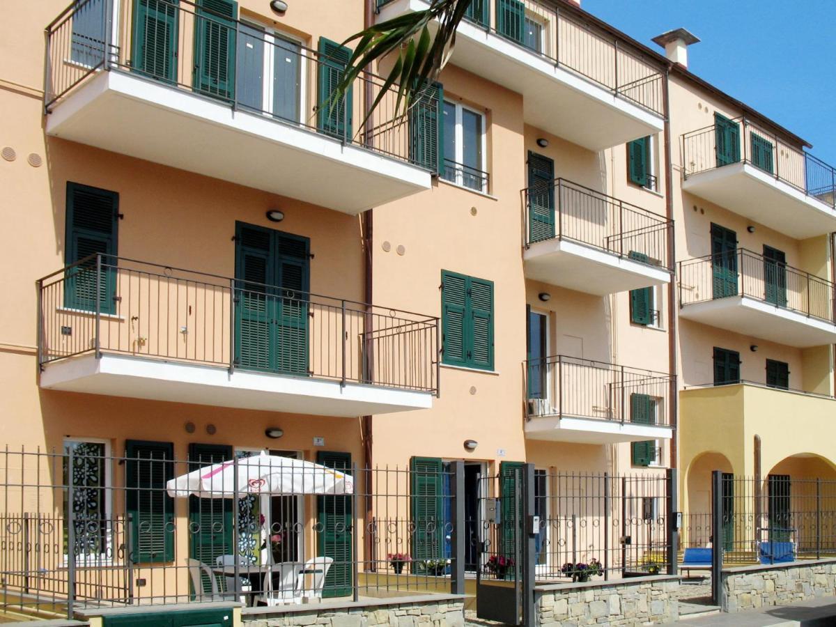 Apartment Cala Azzurra - Imp312 By Interhome Imperia Kültér fotó